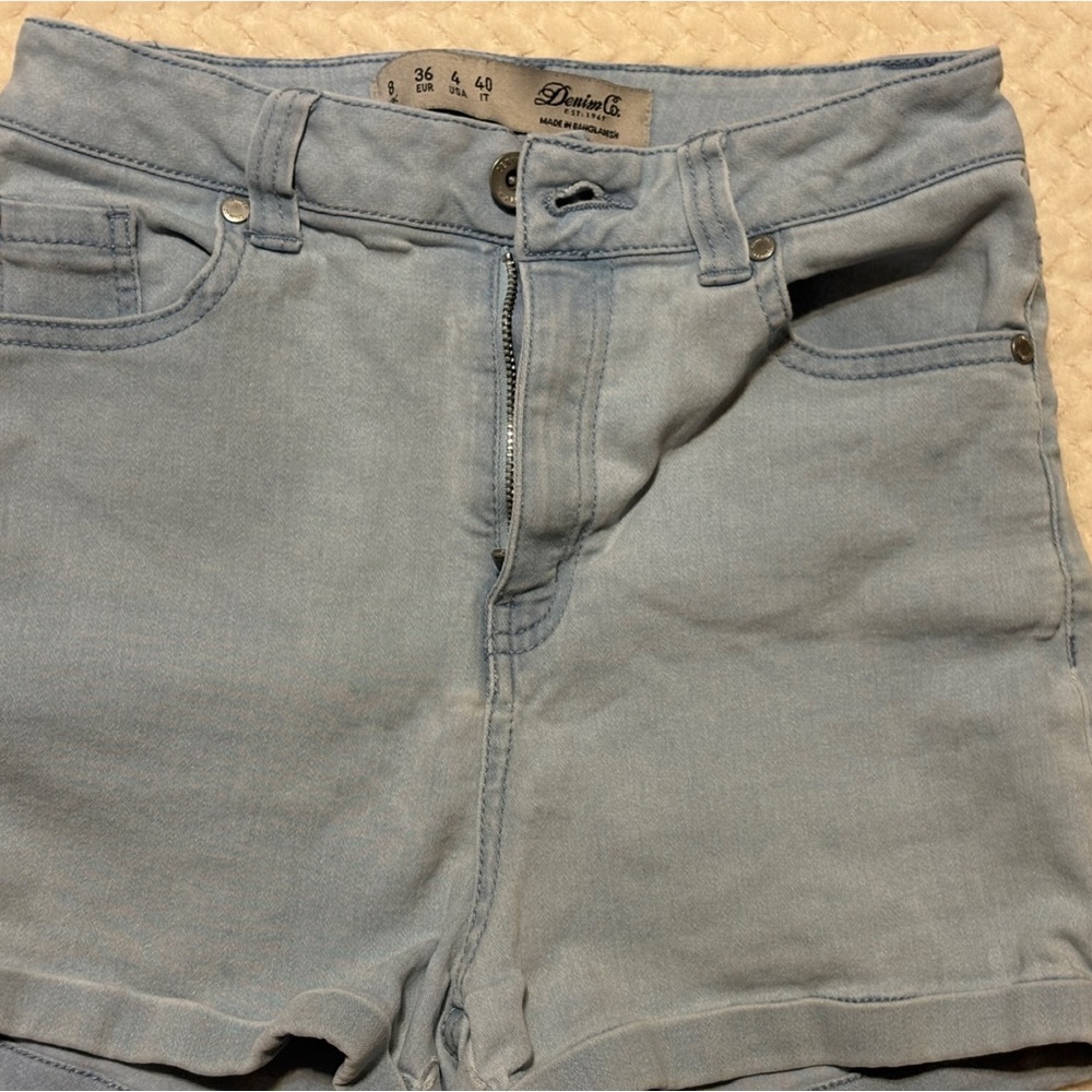 Denim&Co Light Blue Women's Jean Shorts